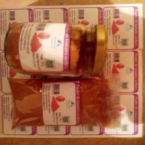  Tomate Poudre - fruits et légumes je suis de la tunisie,  je produit de la tomate poudre qui est un produit 100% naturel. je cherche des acheteurs de a production. -- 