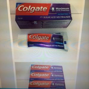  Dentifrice 75ml - hygiene entretien stock de 33 palettes de dentifrice colgate ,  possibilit&eacute; de vendre par palette .--tous les produits sont en provenance de l'ue.