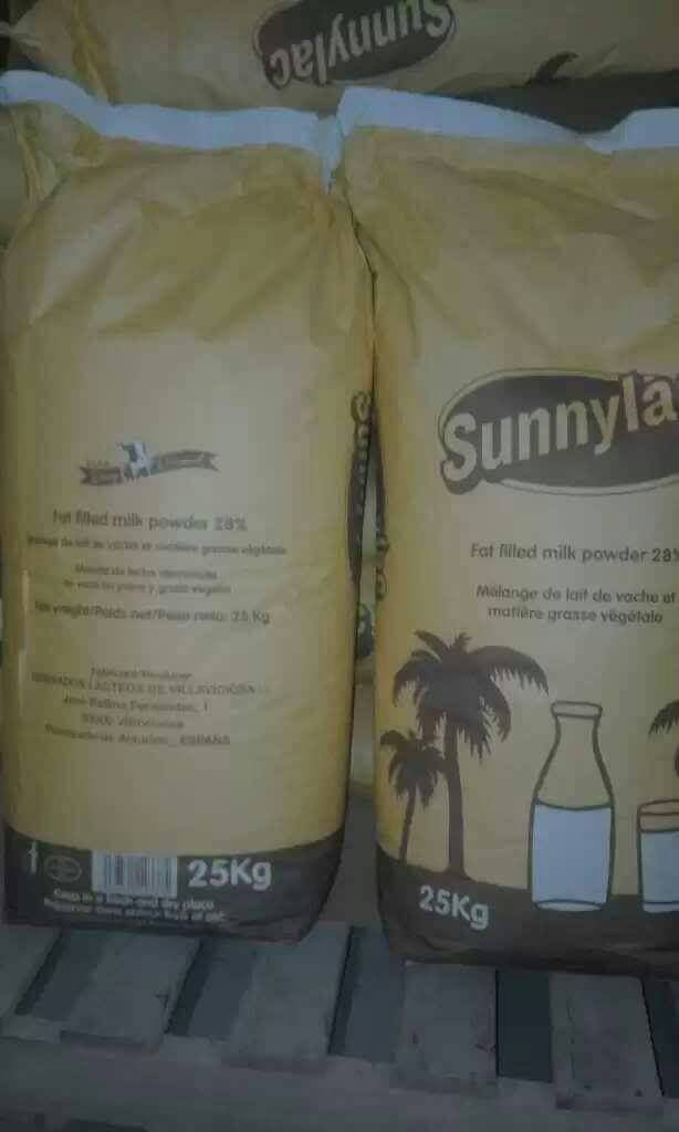  Lait En Poudre - lait et produits laitiers bonjour , --nous avons a notre disposition du lait en poudre en provenance de l’espagne,  c'est du lait en poudre animal 28% en sacs de 25kg , prix du sac a 51000 frcfa avec minimum de commande de 40 sacs (soit une tonne)--nb- pas sérieux ,  svp s'abstenir