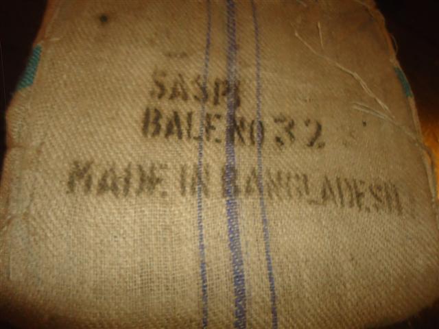  Sac En Jute T44x26,5/wt 2.00lbs/pand 6x7,3 Blue - conditionnement je recherche des clients pour acheter les sacs en jute pour cacao/cafe donc voici les caractéristiques  t44x26, 5/wt 2.00lbs/p and s 6x7, 3 blue stripes in middle