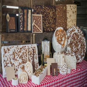  Nougat, Chocolat, Calisson, Pate De Fruits - produits sucrés bonjour, --nous souhaitons placer nos produits sur le marché européen et africain.--tous nos produits sont faits d’après les recettes de fabrication provenant de l’art de la confiserie française. les produits sont naturels et ne contiennent ni colorant,  ni conservateur com