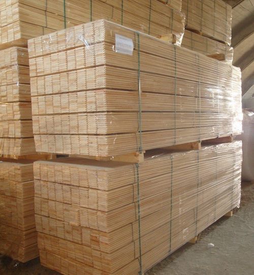  Bois De Pin Et D'épicéa, Bois De Sciage - bois charbon fibre &eacute;pic&eacute;a &eacute;pic&eacute; grade c (ad 18 %,  pas de tache bleue,  pas de moisissure) prix- 100 $ afd ukraine , bois de palette de pin 22 x 100 x 1200 ad 18-20 % grade b / c (pas de tache bleue) prix-120 $ ,  panneau mural de pin 16 x 122 x 3000 grade a / a (w / o noeuds,  clair) joints pri