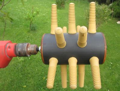  La Plumeuse Économique Et Rapide - viandes et oeufs super rapide et facile &agrave; utiliser ---demandez moi la video de la plumeuse en demonstration !--plumeuse pour volailles,  gibier, ...&agrave; fixer sur une perceuse--plume en 30-60 secondes un poulet.--convient pour toutes sortes de volailles - poules,  faisans,  canards,  ...--tr&egrave;s longue du