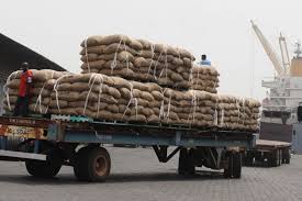  Cacao Fob Douala - café cacao thé nous exportons des feves theobroma taux d'humidité 8%--du cameroun; nous proposons un contrat fob de 3000 tonnes/mois--pendant 5 mois le prix de la tonnes est de 2715 euros fob .--acheteur pret a bloquer les fonds ou a emmetre une garantie bancaire--pas de lc !!!! c est refusé