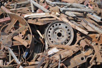  Recherche Acheteurs Ferraille Recyclable Du Gabon - métaux --nous sommes à la recherche d'un partenaire sérieux pour l'achat de ferraille issu des casse de voiture et engins,  déchets métalliques (reste de chantier,  stock garage, outillage agricole,  etc) mais également--métaux (cuivre,  alu,  zinc, inox,  cable alu et cui