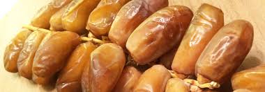  Datte Deglet Nour - fruits et légumes je suis agriculteur tunisien dans le domaine de datte  deglet nour  je cherche un partenaire financière pour assembler les dattes. merci