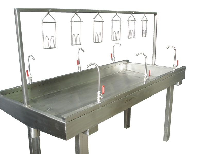  Unité Mobile D'abattage De Volaille - matériels machines j'ai besoin d'un abattoir de volaille (poulet) monté sur camion ambulant pour travailler avec les petits producteurs et les marchands de poulets au mozambique. proposez  moi des prix accessibles . avec installation du système d'énergie solaire,  alimentation d'eau,  et d'une chamb