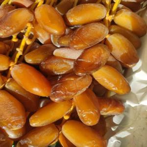  Dattes Et Derivée - fruits et légumes nous sommes une soci&eacute;t&eacute; tunisienne agro-alimentaire nous cherchons des clients et des partenaire pour les dattes biologiques naturel et convontionel avec des prix et qualit&eacute;s comp&eacute;titive    --