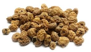 cherche acheteurs des huiles vegetales vierges - huiles société basée au niger qui transforme les matières agricoles locales en produits finis alimentaires et ou cosmétiques. elle travaille en concertation avec des groupements féminins locaux qui lui assurent  la mise aux normes à la main des produits avan