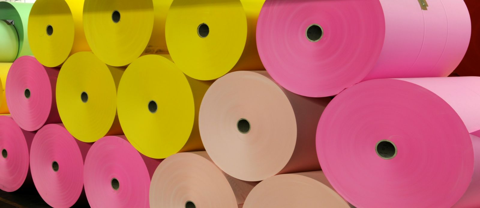  Papier Export - autres bonjour je cherche de papier dossier (160-170-180-190g)et papier salmone (45-50-55-60g) et papier a4 80g certificat d origine italien capacité 3 conteneur --par mois 
