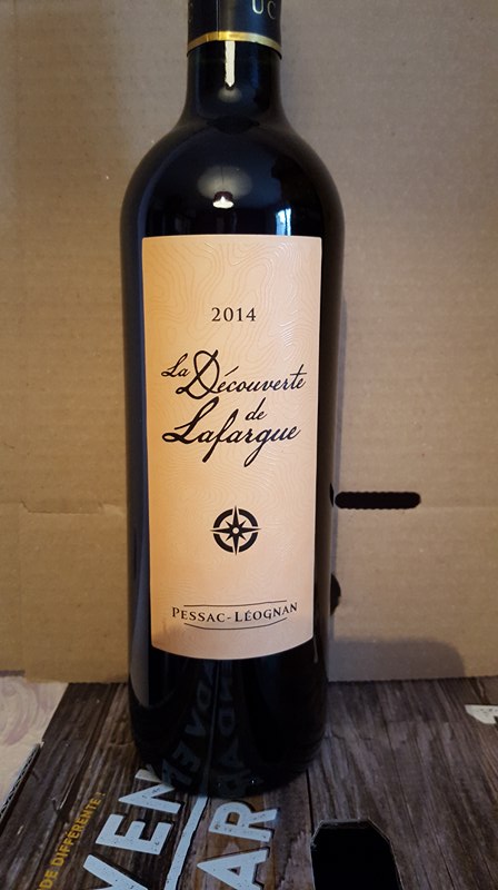 Pessac Léognan - vins bonjour,  je vous propose 10 000 bouteilles en pessac-léognan 2014 en carton de 6 neutre.