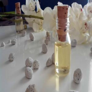  Vente Des Huiles Végétales Et Essentielles - huiles bonjour,  nous sommes une société tunisienne exportatrice.--on cherche des clients pour acheter nos produits 100% naturels à des prix imbattables,  des huiles végétales et essentielles ( huile de ricin,  amande douce,  lavande,  eucalyptus,  noix de coco ... ).--merci de