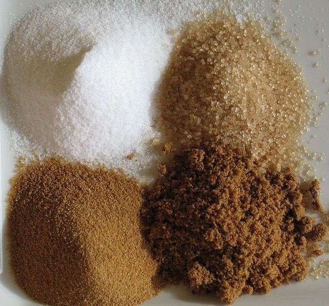  Haute Qualité Blanc/brun Brésilien Raffiné Icumsa - produits sucrés icumsa 45 est un sucre hautement raffiné,  et il est facilement reconnaissable par sa couleur blanche pétillante distinctive et son goût pur de saccharose. il convient à la consommation humaine et à l'utilisation dans une large gamme d'applications alimentaires. il e