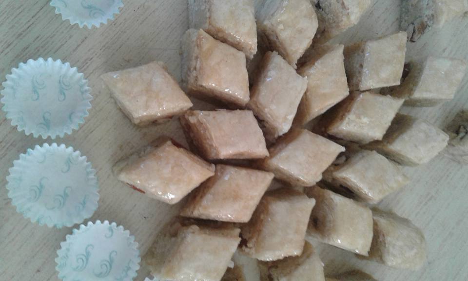  Patisserie Tunisienne Delicieuse - patisserie vente de tout type de patisserie tunisienne a base de fruits secs - amande,  noisette,  pistaches - pur beurre et miel,  baklava,  kaak warka....----
