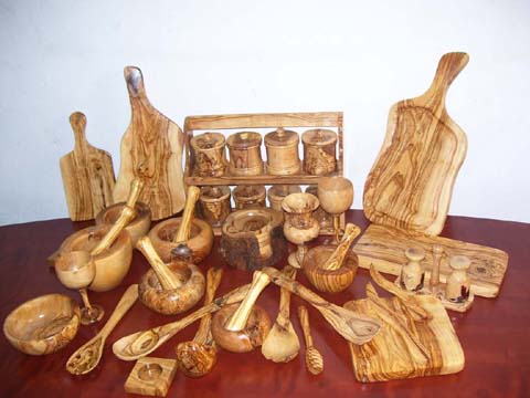  Ustensiles En Bois D'olivier De Tunisie. - bois charbon fibre j'importe des objets de table en bois d'olivier en france.--je recherche donc des clients intéressés par des ustensiles de table,  des planches à découper,  des mortiers et pillons,  boites à épices ect...en bois d'olivier provenant de tunisie.--contactez moi s