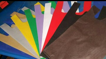  Tissue Non Tissé - conditionnement bonjour,  --nous sommes une ste. marocaine qui fabrique le tissue non tissé à base de pp avec le quel on peut fabriquer les sacs reutilisable ou autrement dit bio degradable avec une qualité superieur 