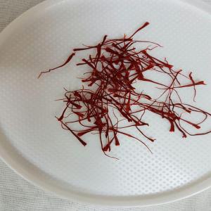  Safran Super Negin Analysé Saisir - épices aromates safran d'excellente qualité (la meilleur sur le marché) à saisir. quantité limité a 3 kg. la plus haute qualité des fils de safran est appelée  negin .--negin signifie-  le diamant sur un anneau. --ce type de safran le plus précieux est de qual