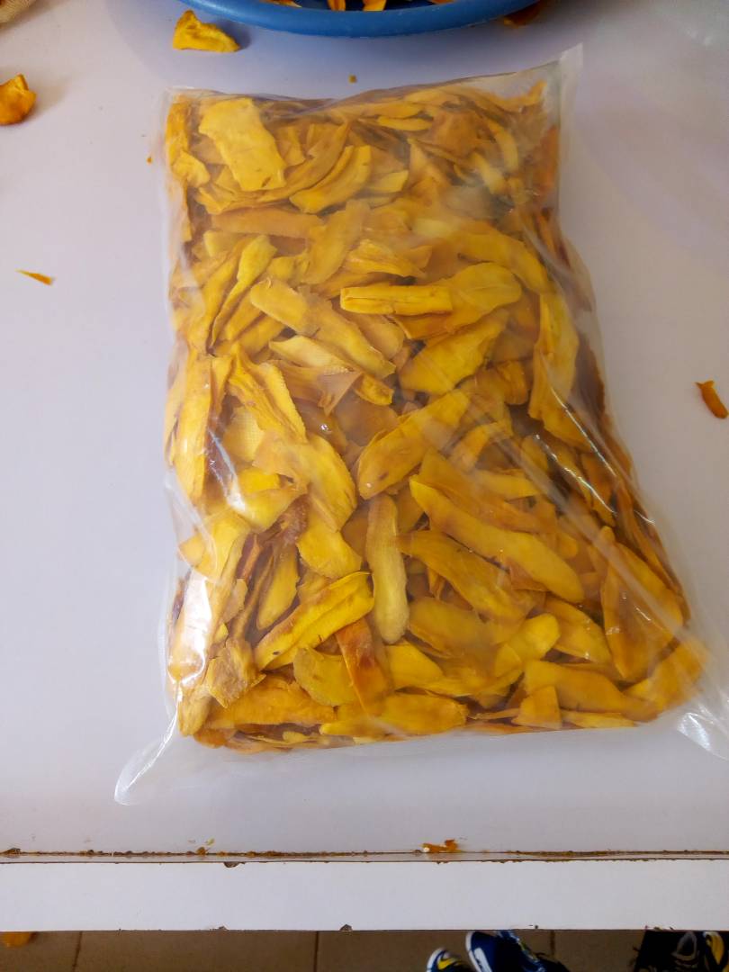  Mangue Seche - fruits et légumes nous sommes a la recherche d un partenaire pour la revente de nos produits (mangue s&eacute;ch&eacute;) de bonne qualit&eacute;.--nous en dispensons de tr&egrave;s grand quantit&eacute;.   --