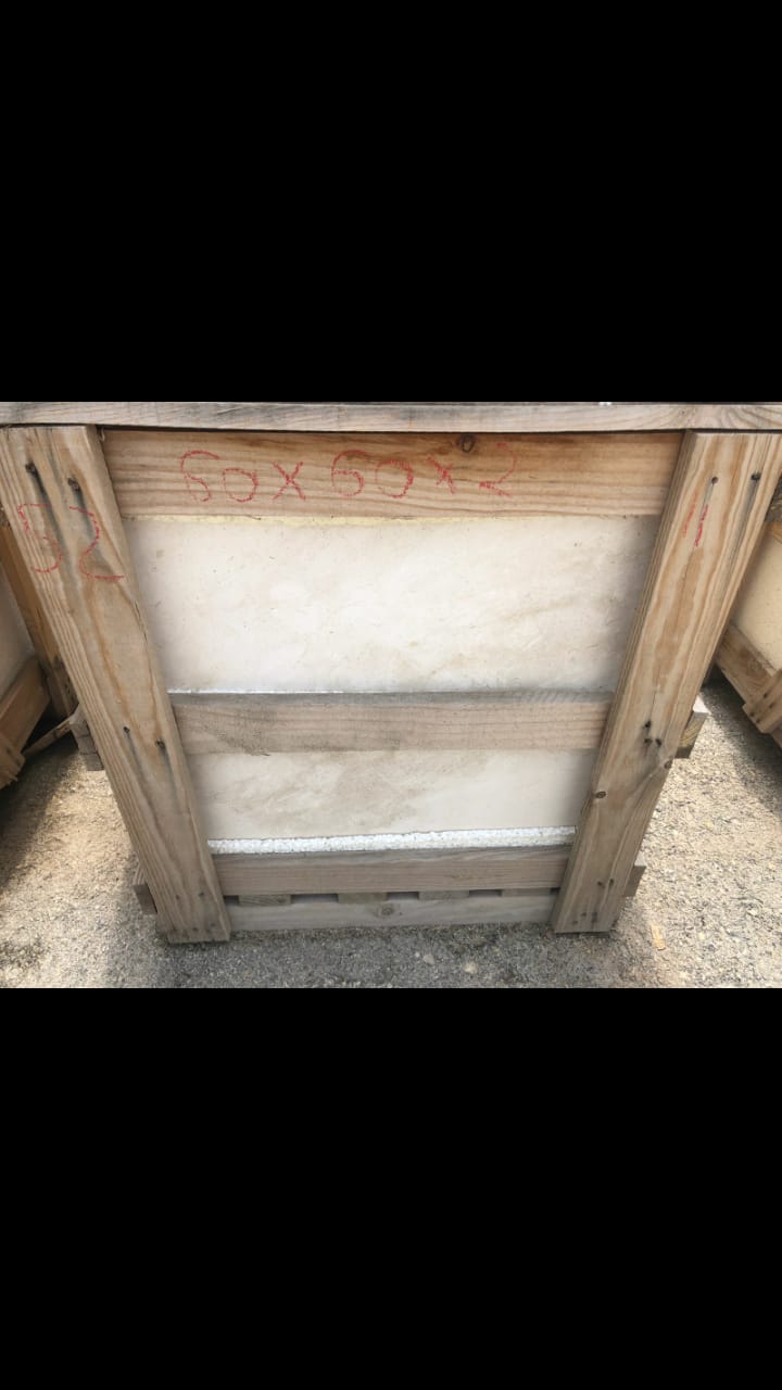  Recherche Clients Carreaux Venant Espagne - pierre roche je dispose d un lot complet de carreaux de sol ,  murs,  cuisines,  salles de bain de premiere qualite. je dispose aussi de 8000 metres de premiere qualité. lot entier 5 conteneurs, 8000 metres