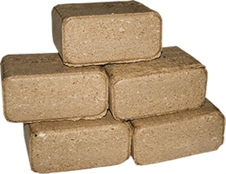 VEND BRIQUETTES DE BOIS COMPRESSÉES - 6 € - 1 carton de 24 briquettes -  France association Recherche de partenaire - Espaceagro