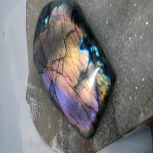  Arrivage Régulier Des Labradorites - pierre roche vente en détails et en gros --vente au dépôt et en ligne --commande et livraison possible (après contrat)--tous moyens de paiements acceptés(après contrat)