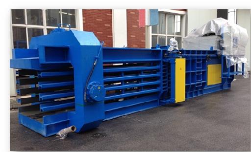 Presse à balles en plastique Presse à balles en p - matériels machines 1. la pression du cylindre principal--• 125 tonnes--2. pression des cylindres latéraux--• 3 x 80 tonnes--3. pression de cylindre pour le serrage de fil--• 8 tonnes--4. la force de cylindre pour couper le fil--• 8 tonnes--5. la puissance du moteur principal--• 2 x 37 kw--6. système hydr