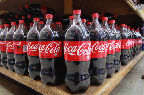  Vente De Coca-cola/ Red Bull/ - boissons non alcolisée nous avons en stock la boisson non alcoolisée coco cola et bien d'autres que nous livrons en france,  en italie et partout en europe. en ce moment notre meilleur prix coco-cola  1, 5 l est 0.693 €--aussi,  nous pouvons offrir des canettes de coca-cola 0, 33 cl  - 0, 265 €--nous pouvons organiser l
