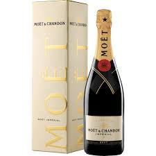  Champagnes - boisson alcoolisée bonjour, --nous proposons des stocks de champagnes--mais aussi des champagnes en direct des producteurs,  produits authentiques et traditionnels.--nombreux autres produits disponibles - vins,  cognac,  bières,  alcools et spiritueux,  --soft drinks,  pepsi,  coca,  eaux minérales,  eaux gazeuses