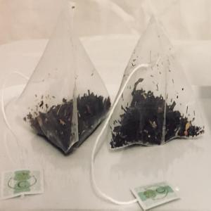  Dosettes 100% Fleurs D'hibiscus(h.sabdariffa) - café cacao thé nous disposons actuellement,  de 4000 dosettes d' infusettes 100%fleurs d'hibiscus et 100%naturelles en vrac pour redistributeurs.--la toile des dosettes sont d'origine naturelle et biodégradable. nous pouvons vous fournir plus car nous travaillons avec un façonneur.--150€/500 dosettes 