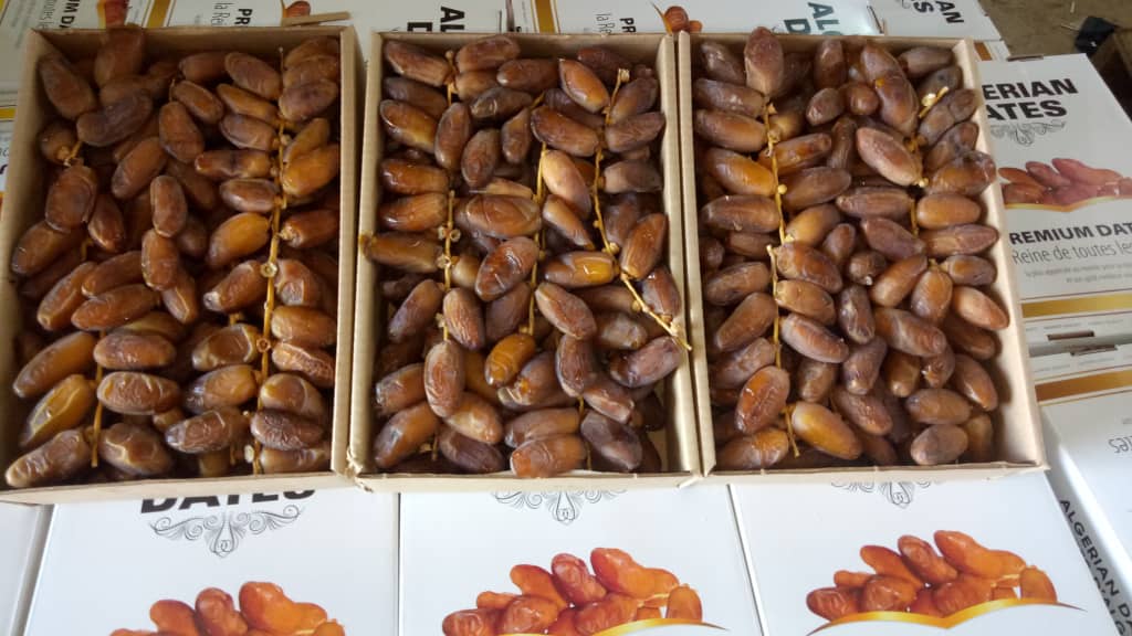  Dattes 2021 New - fruits secs et graines grillées bonjour a cette &eacute;gard je suis produits export de dattes dans le mode veuillez me contacte &agrave; mon e-mail merci de votre compr&eacute;hension 