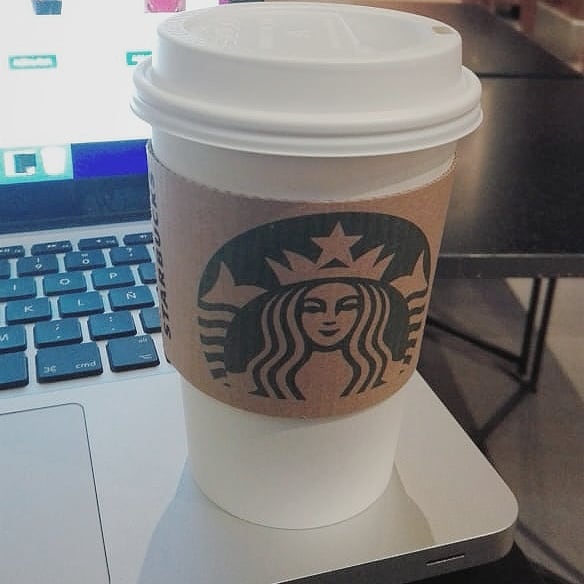  Gobelet Café - conditionnement salut.. je suis &agrave; la recherche des fournisseurs ou fabriquants des gobelets &agrave; caf&eacute; qui sont sous forme de carton,  ou plastique..  veuillez me contacter si vous en avez.. merci 