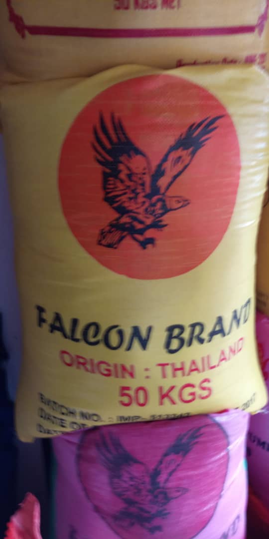  Riz Thaï 228 - céréales bonjour à tous,  nous avons du riz 5% brisures thaïlandais de marque falcon disponibles à lomé au magasin. et comme je l'ai signalé dans les annonces précédentes les prix vont encore grimper à cause des périodes de fetes qui arrivent. priè