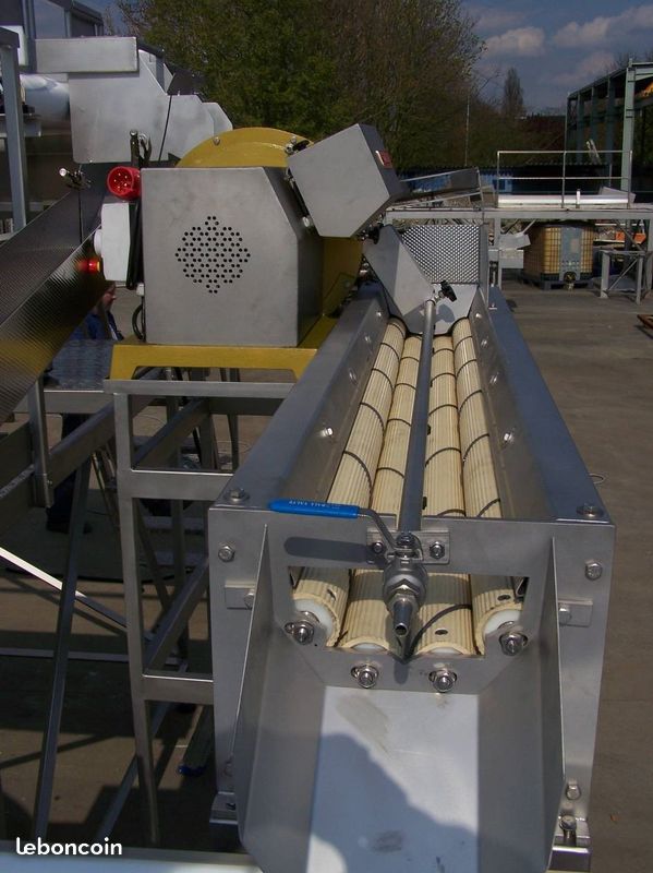  Vend Trieur De Fausse Coupe Pour Frites - matériels machines vends trieur de fausse coupe pour frite fraiche ou frite surgel&eacute; --machine neuve jamais utilis&eacute; pas de d&eacute;lais de fabrication --machine pour tri&eacute; les fausses coupes dans l'industrie agroalimentaire--rouleau r&eacute;glable en largeur --dimension de la machine 2295mm x 350m