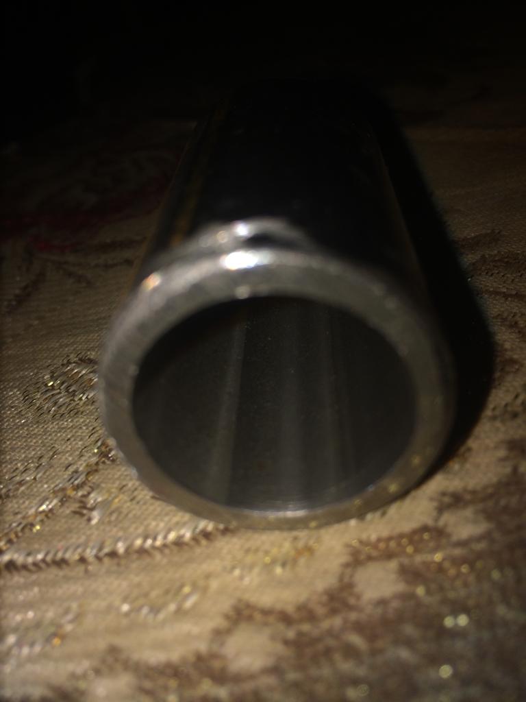  Fer Tube Rond - métaux plus de 1300 tubes en fer de 6, 10 metres de long 3 mm d'épaisseur et 10 kg / tube--et 8 tonnes de tubes de 6 m d'épaisseur inférieure.