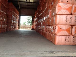  Vente De Fibre Coton - autres nous avons la capacit&eacute; de livr&eacute; 3500 tonnes de fibre coton bola super premier choix cette saison 2018/2019. nous avons une large exp&eacute;rience de livraison. tout personne int&eacute;ress&eacute;e par le coton peut prendre contact avec nous. 