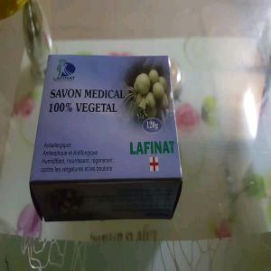 Savon Médical 100% Végétal - matières grasses nous sommes une entreprise de formulation de produits bio. nous vous présentons le savon 100% végétale fais à partir d'une sélection d'huile de plantes locales d'afrique connues pour leurs activités protectrices et curatives. ce savons adoucit la peau,  l'hyd