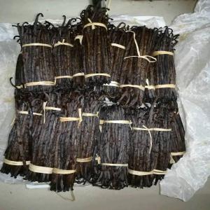 vente de vanille rouge ou noir - épices aromates vente de vanille rouge us --conditions - --- echantillion 1 kg à acheter directement --- intermediaire limitée --caracteristiques du produit - --- taux d'humidité 22% ---vanilline > 1, 5 --- 1 200 000 ar / 300£/350$--- quota -10t--