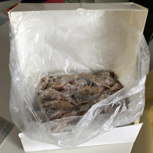  Crevettes Penaeus Vannamei - coquillage crustacé notre produit est normalement traité entier et congelé à travers un tunnel de congélation pour protéger et assurer la qualité de la crevette. pour garantir la commercialisation de notre produit,  nous traitons dans une usine qui a le label fda et est certifi&