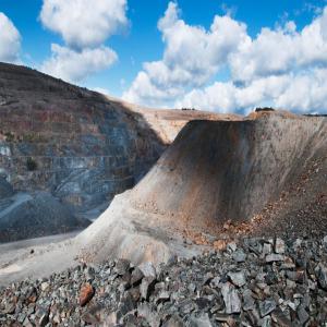  Acheteurs Serieux Pour Cobalt, Coltan, Cuivre - mine terrain concession nous disposons des concessions de cobalt,  coltan,  cuivre.--nous recherchons clients sérieux capable d'acheter nos minerais ou d'exploiter avec nous nos concessions minières.