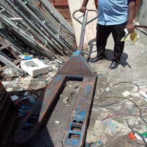  Apporteurs D'affaires - matériels machines nous cherchons pour un de nos clients un contenaire de trans-pallette de 20pieds expédition port de pointe noire congo brazzaville. merci de nous envoyé des bonnes propositions.