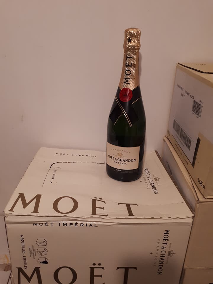  Fine Wine And Champagne Abidjan Riviera - vins fine wine and champagnes in the ivory coast at low price if possible  chateau d'arcins merlot chateau barreyes chateau mauriac chateau lacotière nicolas feuillate moet et chandon vin d’une cuvée élégante,  épicée,  tannique,  avec du caractère et un pote