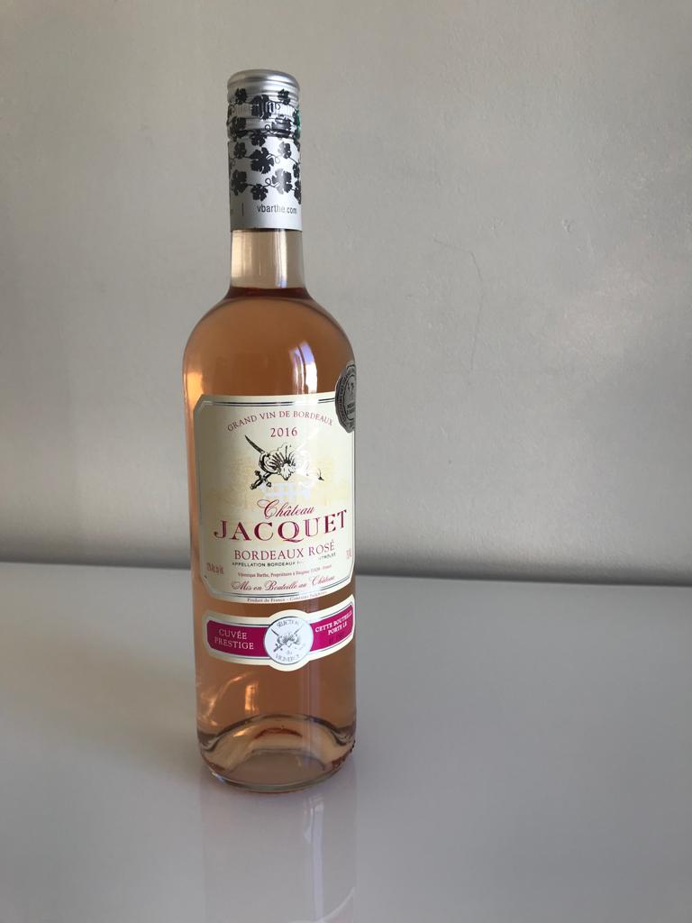  Vente Speciale - vins le château jacquet ( bordeaux rosé ) vous fait une offre spéciale pour cette semaine----2400 bouteilles au prix départ propriété très intéressant ----soit 4 palettes----c'est un excellent vin rosé donc dépechez-vous.