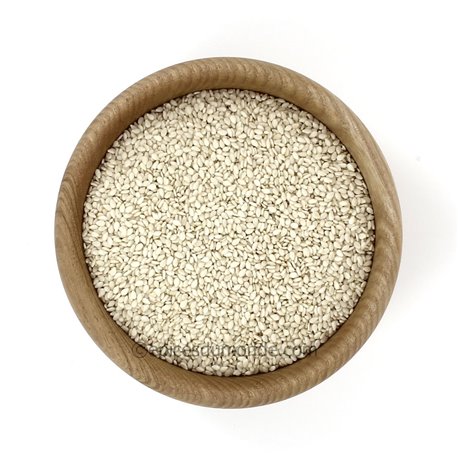  Sésame Blanc - matières grasses bonsoir--nous sommes une entreprise basé au tchad .nous vendons des produits agroalimentaires précisément le sésame.--qualité-blanc--prix-650.000/tonne--conditionnement-sac de 50 kg--l’intéressé doit se déplacer à moundou ou à  nd