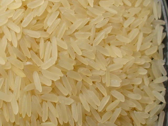  Fournisseur De Riz Indien - céréales riz indien de première qualité (parboiled et blanc) 5% de brisure en sacs opp de 50 kgs --quantité - 50, 000 mt/mois --livraison sur tous les ports d'afrique de l'ouest  --mode de paiement - lc--