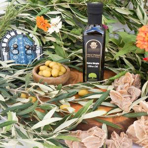  Huile D'olive Vierge Extra 250ml - huiles type- huile d'olive--acidite - 0.29 % / perxyde value = 7.9 / k232 = 1.94 / k270 < 0.14 / delta k = 0 / acide oleique (c18-1) = 63.08--type de produit- huile de fruit--grade- extra vierge--type de traitement- pressé à froid--emballage- bouteille en verre--pureté (%)- 100--volume