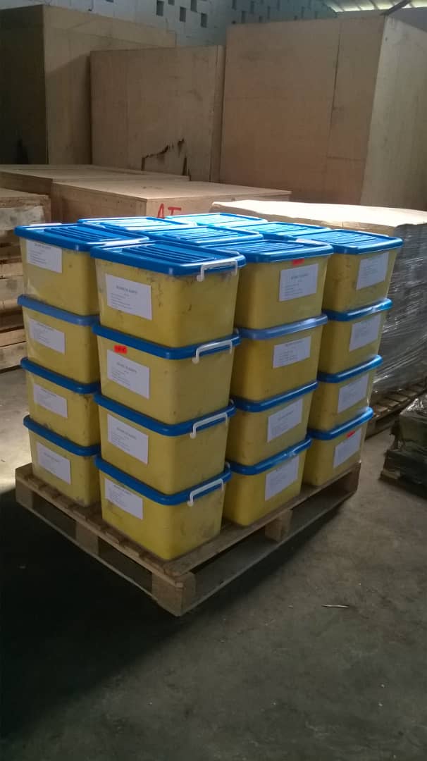  Beurre De Karite Raffine Bio - matières grasses beurre de karite bio--origine nord côte d'ivoire. --conditionnement - carton de 20 kg ou au choix du client. --prix / kg - 2500 fcfa ou 3, 82€--moq - 1  tonne.--capacité - 2 conteneur 40  / mois--modalités - lc / cad--