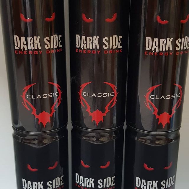 Boisson Énergétique - boissons non alcolisée bonjour,  nous vous proposons des approvisionnement constants en dark side  250 ml x 24 canettes. conditionnement par camion ou conteneur 40 pieds 33 palettes - 3 564 packs x 24 canettes de 250 ml quantité - 85 536 canettes par camion ou conteneur 40 pieds date limite de consommation - 24 mois
