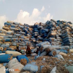  Graines, Coque Et Tourteaux De Coton - aliments pour animaux bonjour &agrave; toute la communaut&eacute; <espace agro>.  nous disposons en quantit&eacute; importante de graines de coton,  de tourteaux de coton et de coque de coton. nous pouvons fournir jusqu'&agrave; 5000 tonnes de chaque &agrave; des prix d&eacute;fiant toute concurrence. me contacter si int&