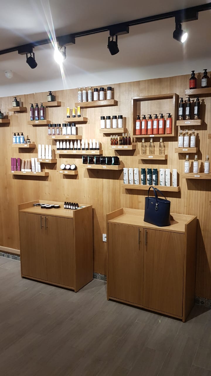  Cosmétiques Bio Hv He - matières grasses nous cherchons des distributeurs pour nos produits cosmétiques bio ces produits sont fabriqués par le plus grand laboratoire cosmodermatologie au maroc et le 4eme en afrique notre laboratoire dédié à la réalisation des formulations cosmétiques et phar