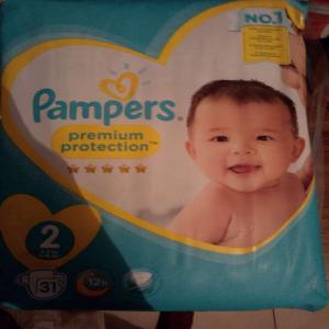  Couche Pampers - hygiene entretien bonjour je vend des couche pampers taille 2- 31 couche,  j'ai 15 paquet --neuf sous emballage tr&egrave;s bonne qualit&eacute;--prix- 7e l'unit&eacute;